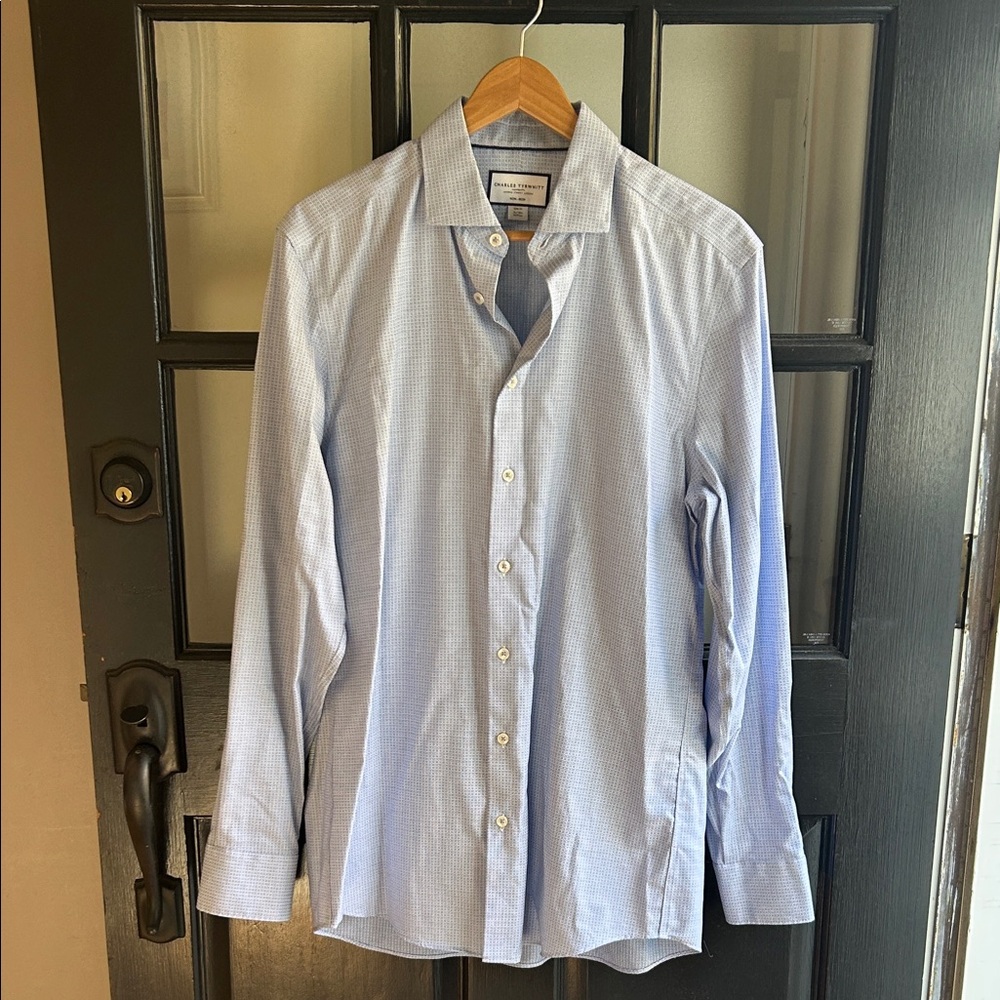 Men’s Charles Tyrwhitt shirt, 16/36